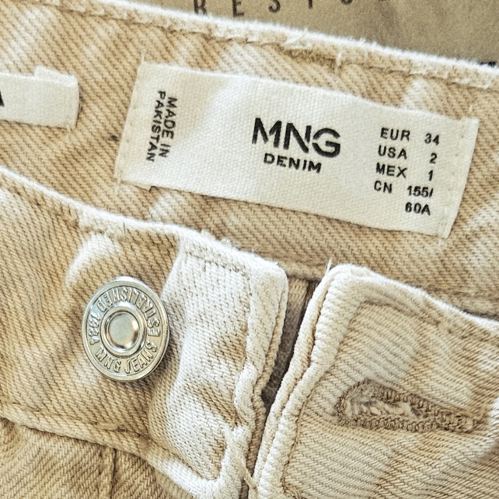 NEW NWOT MNG Denim Ariadna Button Fly high-rise jeans raw hemline Sz.2 - Picture 6 of 8